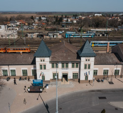 Az állomás