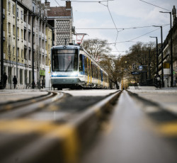 Tram-train